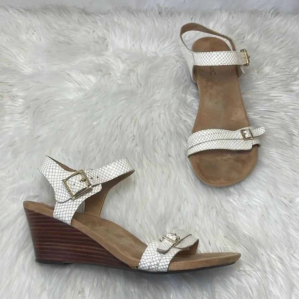 Vionic Laurie Strappy Textured‎ Leather Wedge Sandals Sz 10